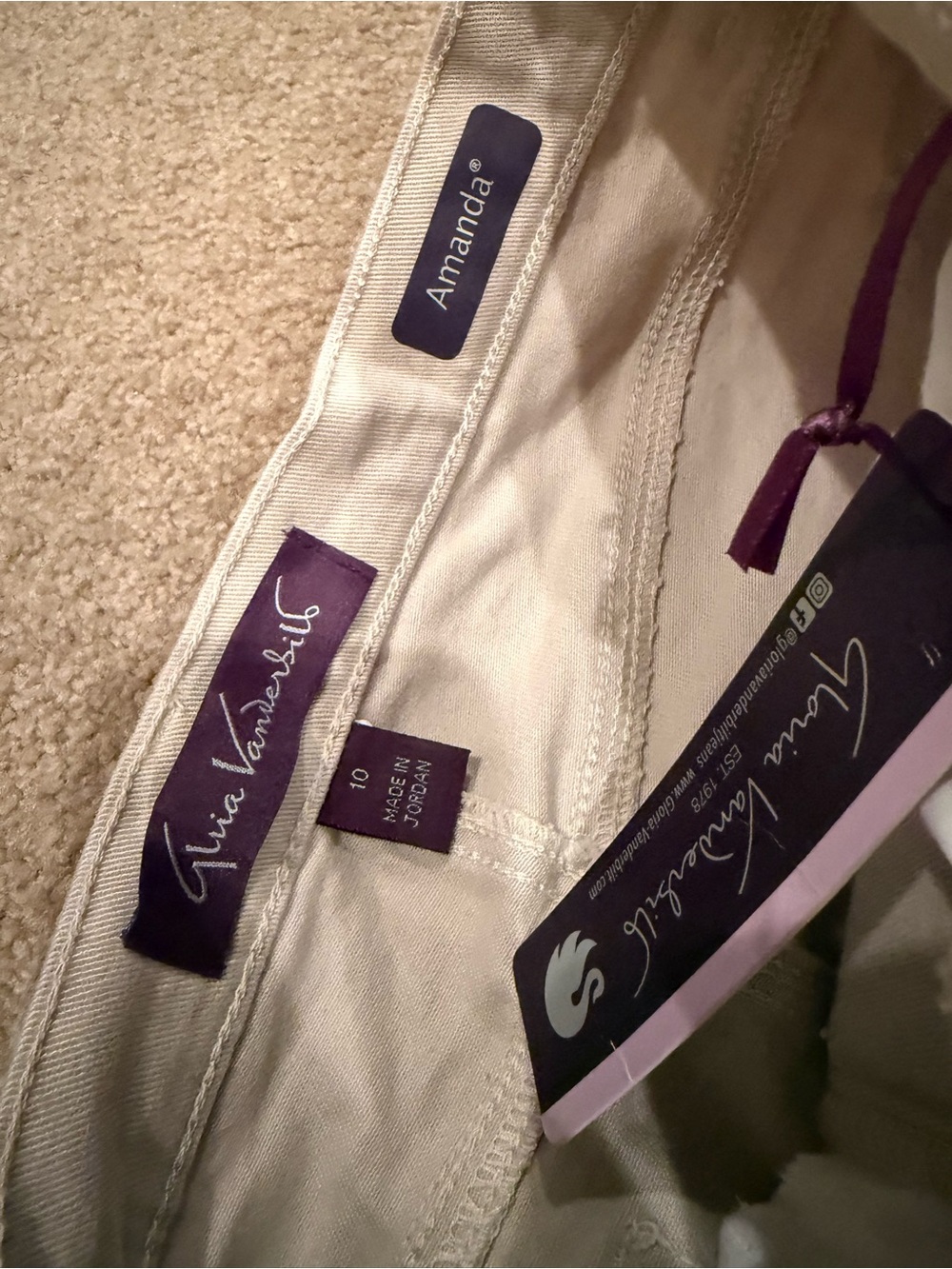 Gloria Vanderbilt size 10 jeans new beige